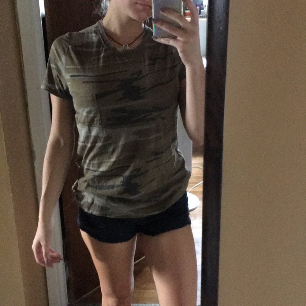 Camo T-shirt w/ Little Pocket